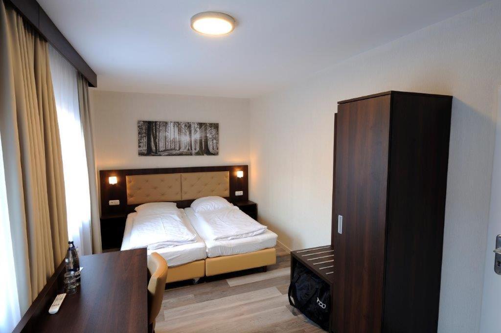 Hotel Zur Post Steimbke Екстериор снимка