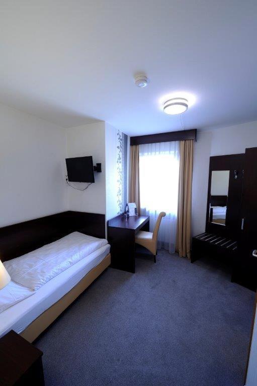 Hotel Zur Post Steimbke Екстериор снимка