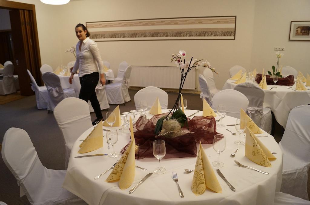 Hotel Zur Post Steimbke Екстериор снимка